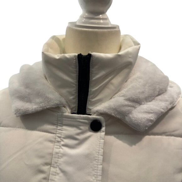 DETAILS INTL Women's White Zipper Hooded Coat with Size PS - Picture 9 of 15